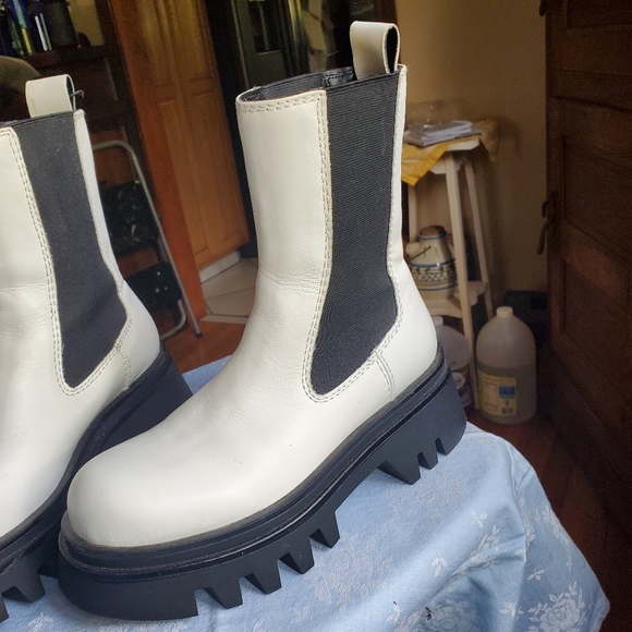ZARA Chunky Lug Sole Leather Boots White/Black. - Picture 8 of 10